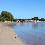 Near Pula With Sea View Balcony Daire *