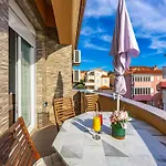 Daire Near Pula With Sea View Balcony Medulin
