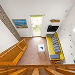 Near Pula With Sea View Balcony Daire *
