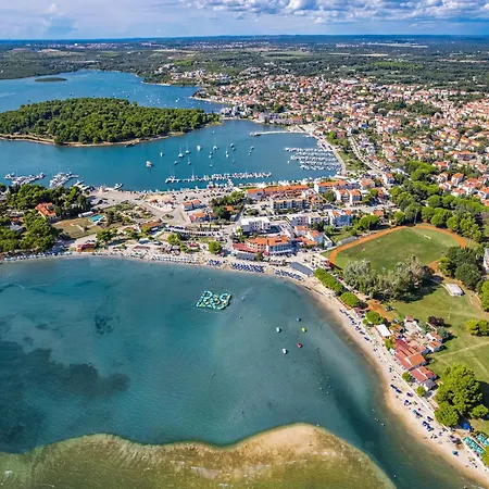 Lejlighed Near Pula With Sea View Balcony *