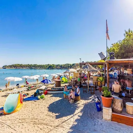 Near Pula With Sea View Balcony Апартаменты *