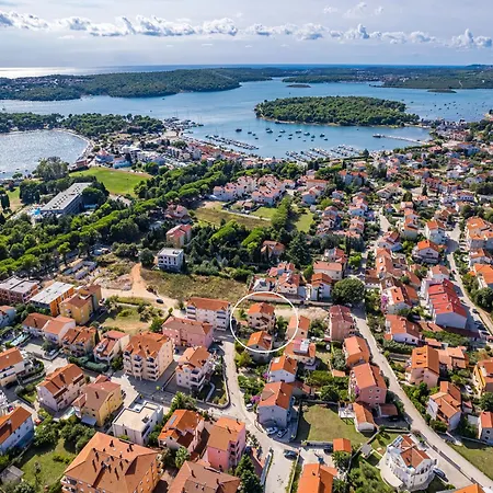 Near Pula With Sea View Balcony Lejlighed Medulin