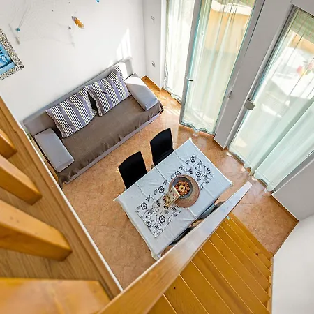 Near Pula With Sea View Balcony Lejlighed