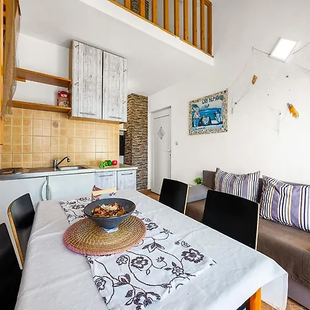 Near Pula With Sea View Balcony Апартаменты