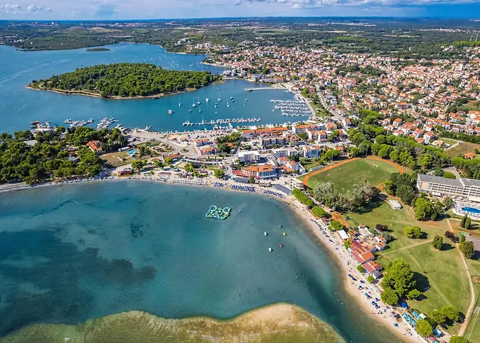 Near Pula With Sea View Balcony