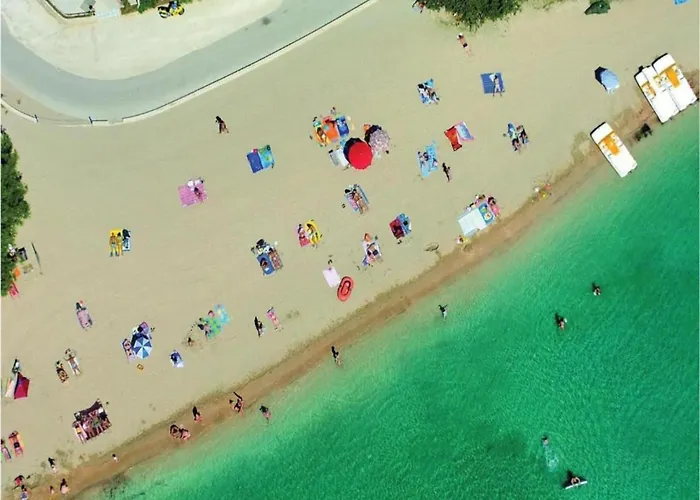 Appartamento Near Pula With Sea View Balcony