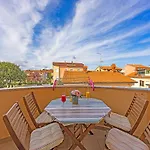 Apartman Near Pula With Sea View Balcony