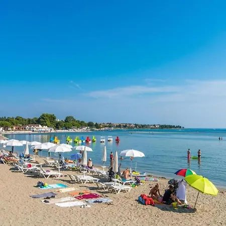 Apartment Near Pula With Sea View Balcony