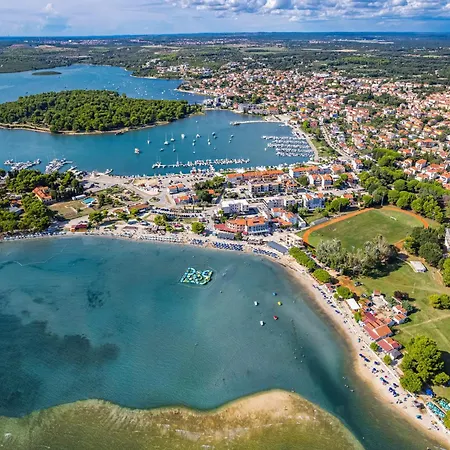 Apartman Near Pula With Sea View Balcony Medulin