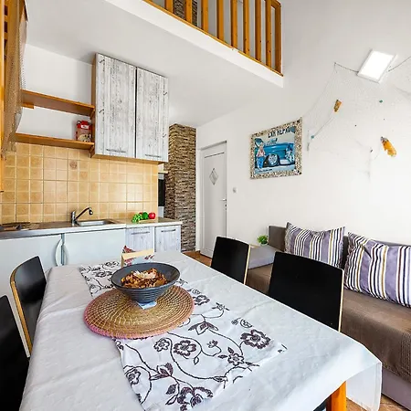 Near Pula With Sea View Balcony Apartman Medulin